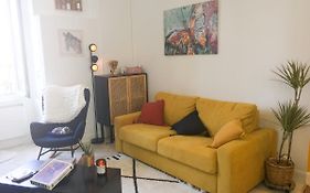 Maison Du Bonheur L Art De Vivre A La Francaise Logement Entier Avec Parking